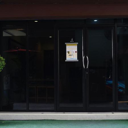 Chaiwat Guesthouse Bangkok Luaran gambar