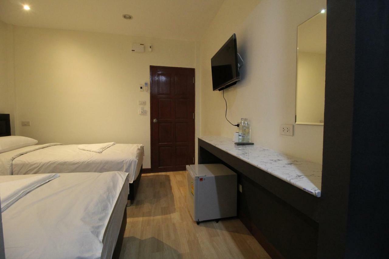 Chaiwat Guesthouse Bangkok Luaran gambar