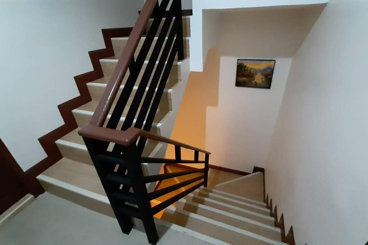 Chaiwat Guesthouse Bangkok Luaran gambar