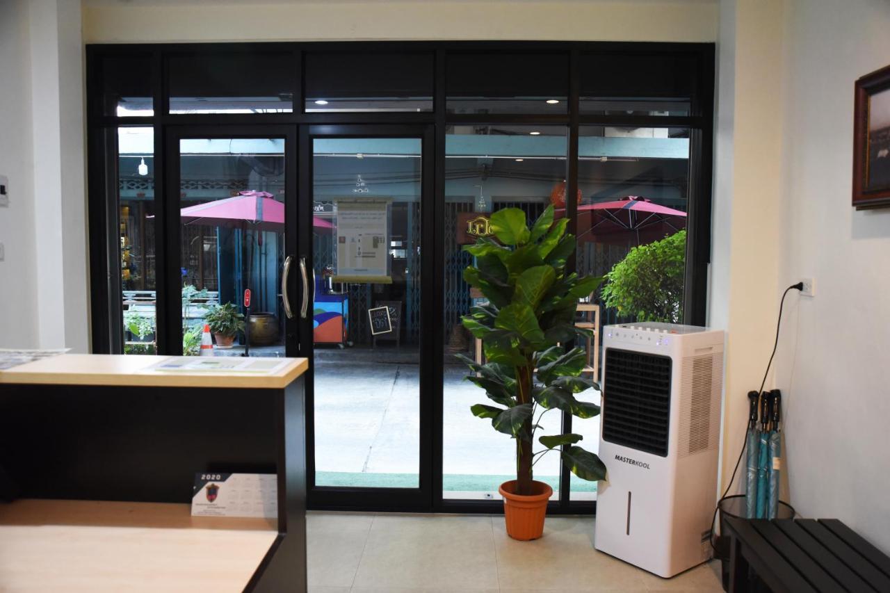 Chaiwat Guesthouse Bangkok Luaran gambar